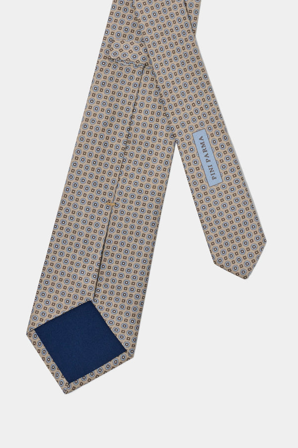 taupe silk tie, men's taupe tie, italian silk tie, taupe fancy tie, luxury men's silk tie, elegant men's tie, refined taupe tie, tailored silk tie, premium italian tie, sophisticated men's silk tie, timeless italian tie, upscale men's silk tie, classic taupe tie, italian craftsmanship tie, premium men's taupe tie, refined italian silk tie
