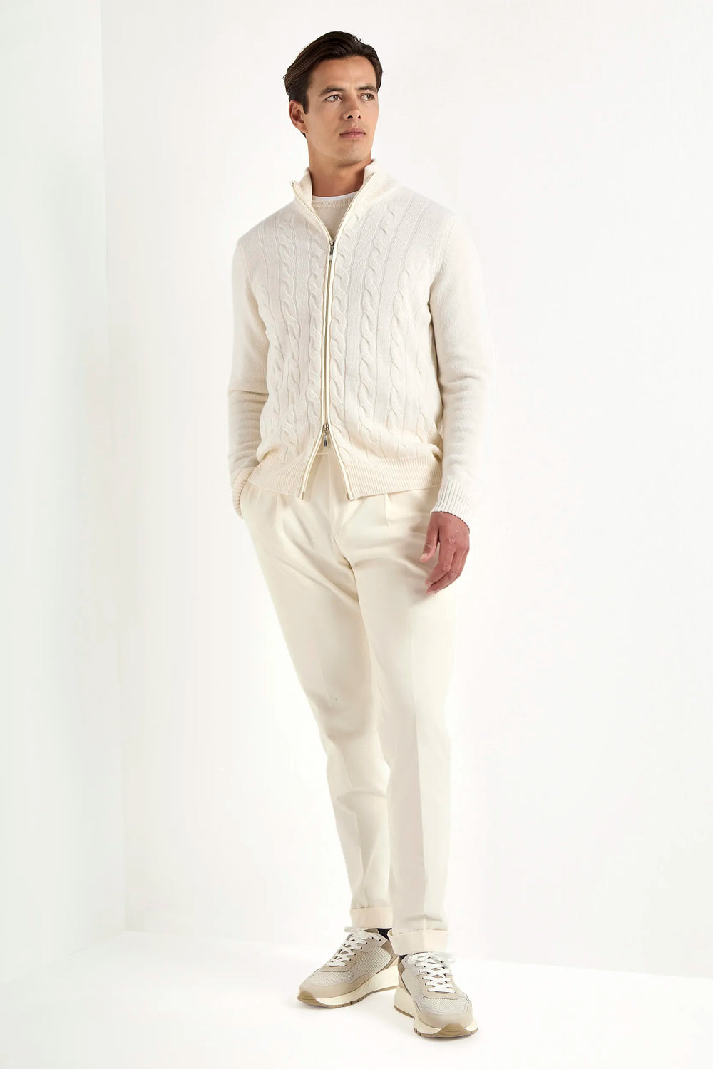 white cable knit full zip, men's cashmere full zip, italian knit full zip, white cashmere zip sweater, luxury men's full zip, elegant men's knitwear, refined cable knit full zip, tailored white full zip, premium italian full zip, sophisticated men's zip sweater, timeless italian knitwear, upscale men's full zip, classic white zip sweater, italian craftsmanship knitwear, premium men's cashmere zip, refined italian cable knit full zip