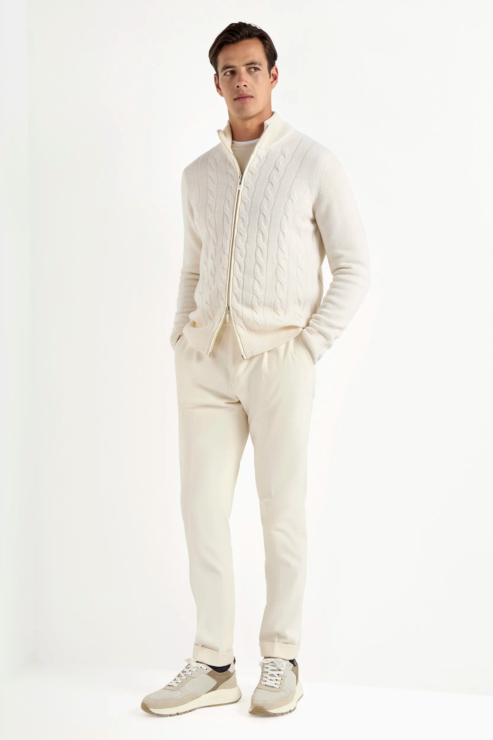 white cable knit full zip, men's cashmere full zip, italian knit full zip, white cashmere zip sweater, luxury men's full zip, elegant men's knitwear, refined cable knit full zip, tailored white full zip, premium italian full zip, sophisticated men's zip sweater, timeless italian knitwear, upscale men's full zip, classic white zip sweater, italian craftsmanship knitwear, premium men's cashmere zip, refined italian cable knit full zip