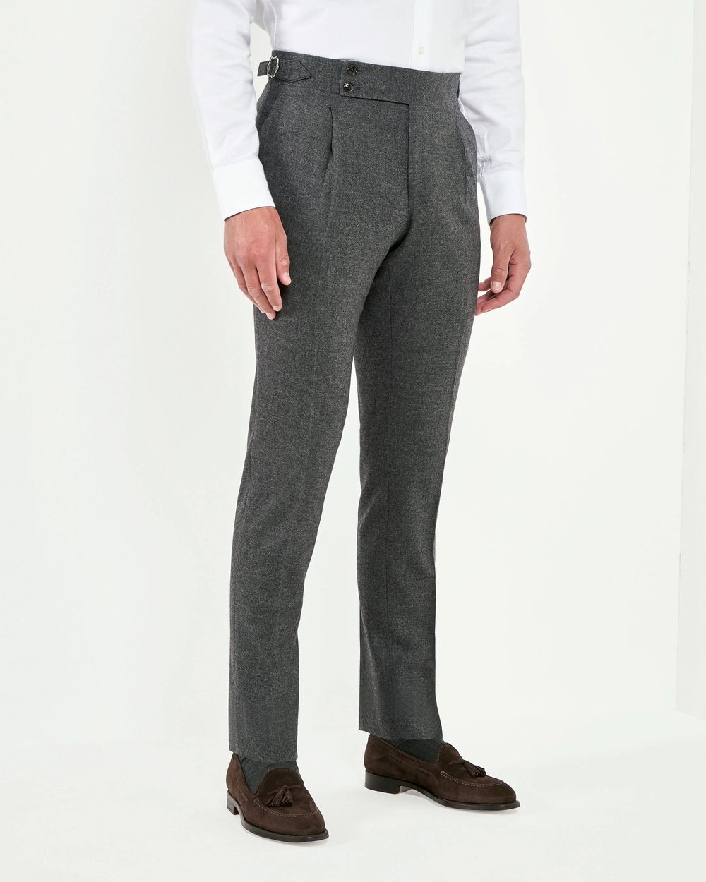anthracite flannel soragna trousers, men flannel trousers, italian flannel trousers, anthracite wool trousers, luxury men's flannel trousers, elegant men's soragna trousers, refined wool flannel trousers, tailored anthracite soragna trousers, premium italian flannel trousers, sophisticated men's soragna trousers, timeless italian flannel trousers, upscale men's flannel trousers, classic anthracite soragna trousers, italian craftsmanship flannel trousers, premium men's anthracite trousers, refined italian wo