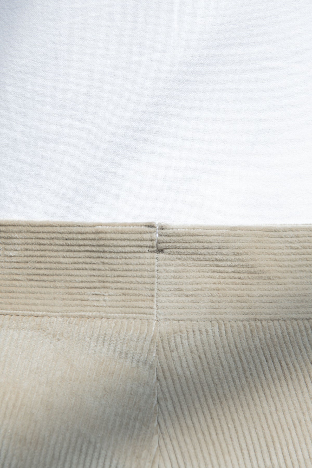 Pantalon en velours côtelé beige "Soragna Capsule Collection" - Made in Italy