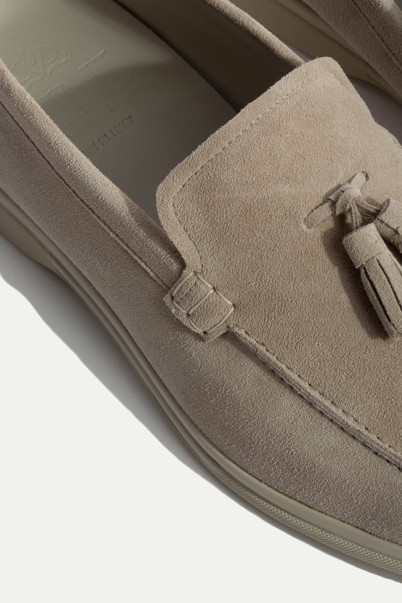 Mocassins à pampilles en daim sable - Made In Italy