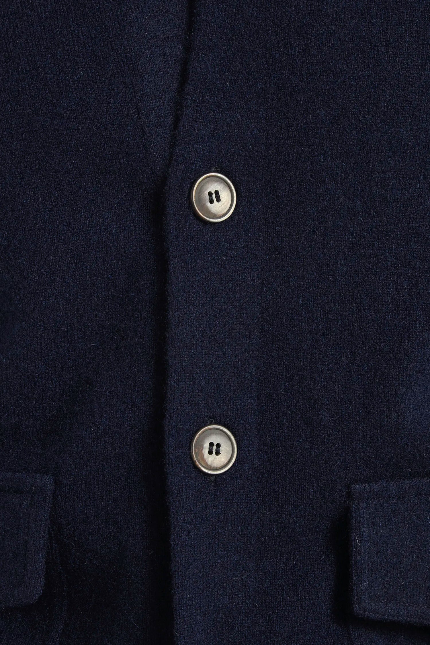 Men Cashmere cardigan, Kntted cardigan Gransasso, Gransasso wool cardigan, Uomo cardigan in lana e cashmere, Knitted cardigan Gransasso, cardigan in lana Gransasso, cardigan en cachemire pour homme, cardigan Gransasso cachemire