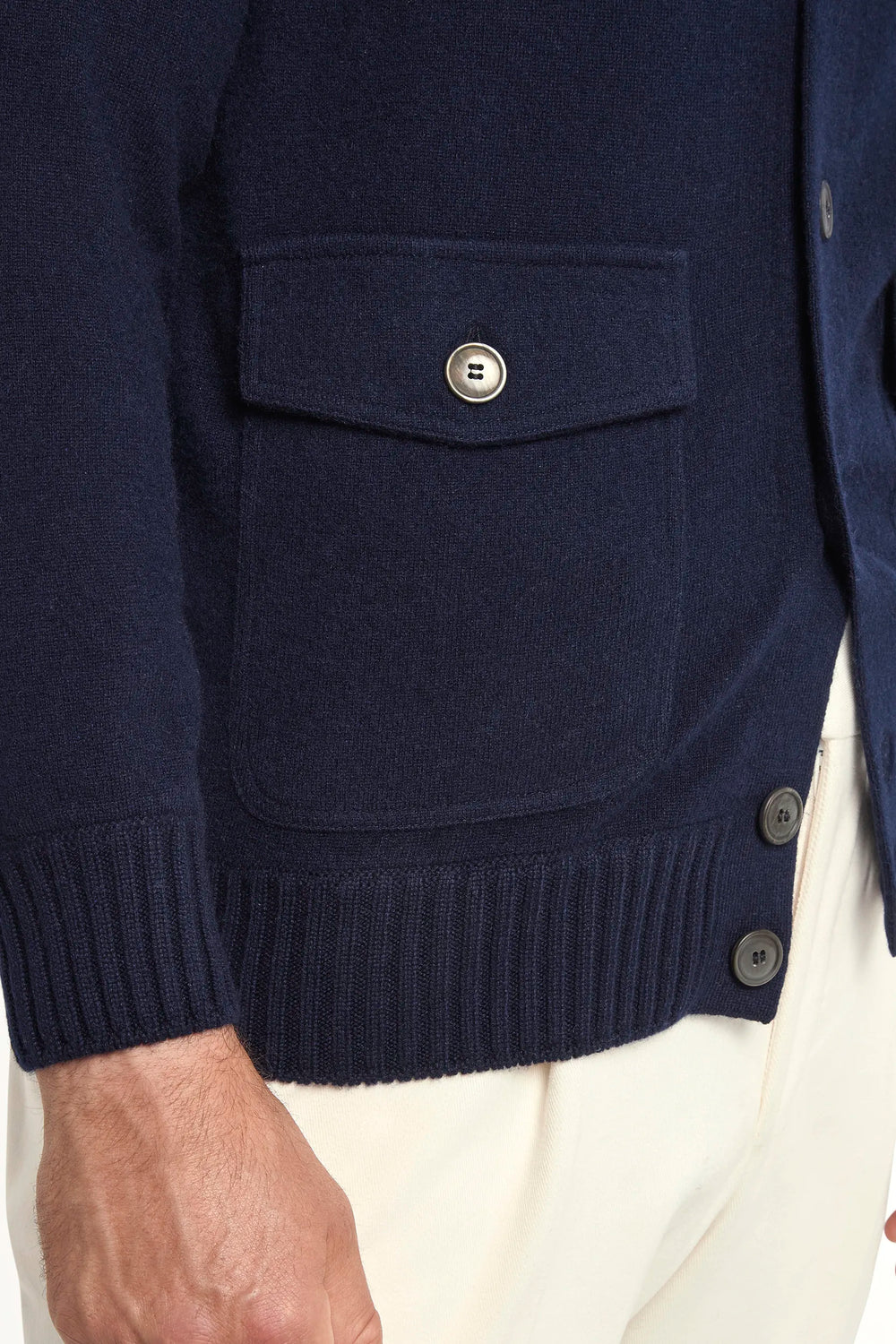 Men Cashmere cardigan, Kntted cardigan Gransasso, Gransasso wool cardigan, Uomo cardigan in lana e cashmere, Knitted cardigan Gransasso, cardigan in lana Gransasso, cardigan en cachemire pour homme, cardigan Gransasso cachemire