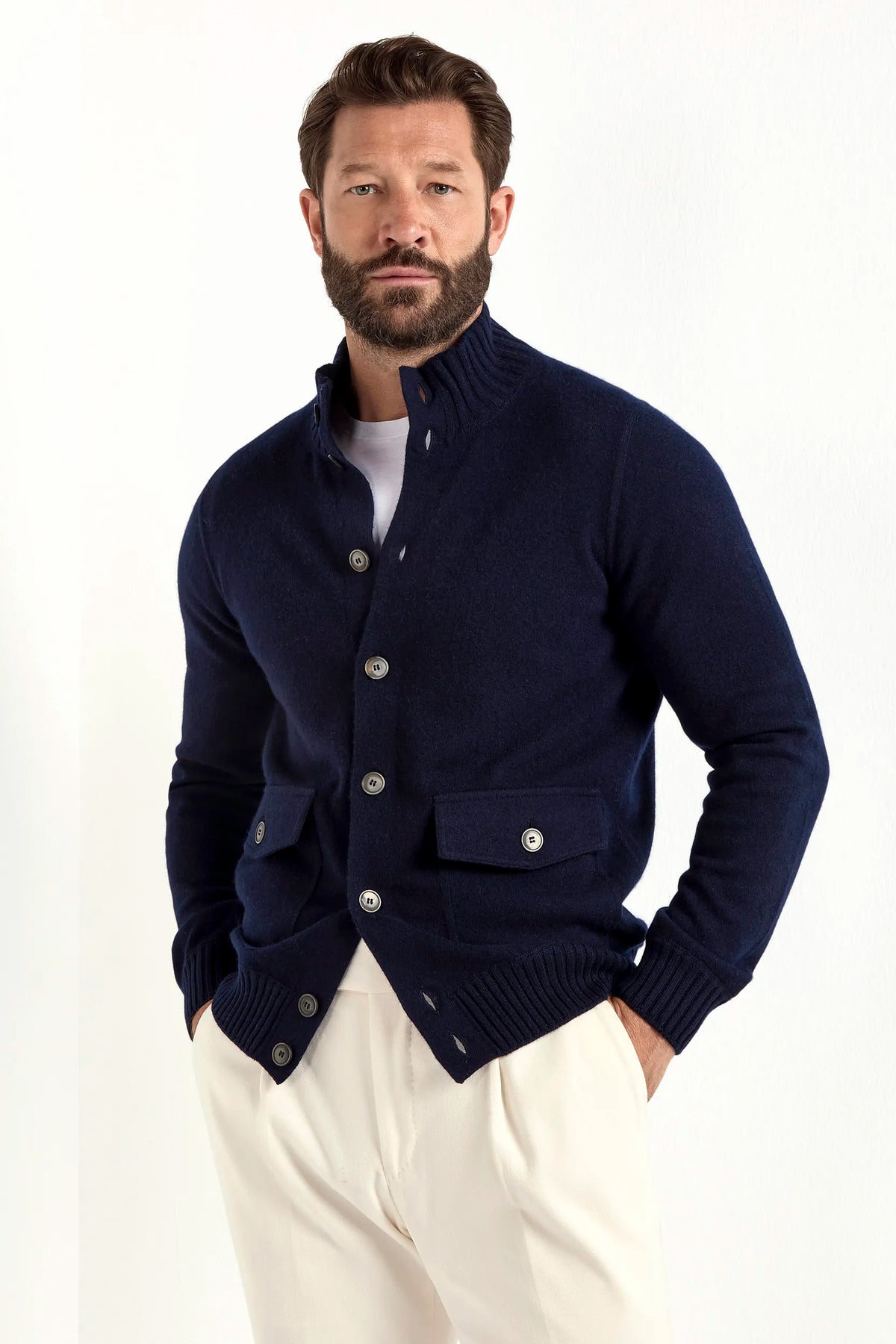 Men Cashmere cardigan, Kntted cardigan Gransasso, Gransasso wool cardigan, Uomo cardigan in lana e cashmere, Knitted cardigan Gransasso, cardigan in lana Gransasso, cardigan en cachemire pour homme, cardigan Gransasso cachemire