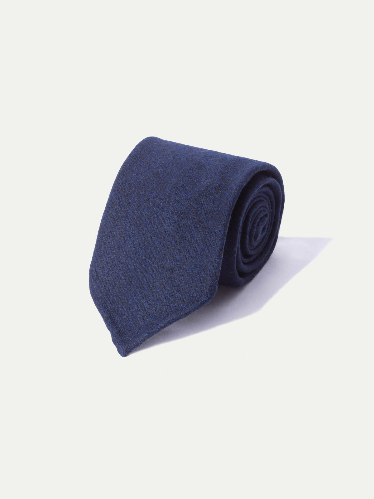 blue flannel tie, cravate bleue en flanelle