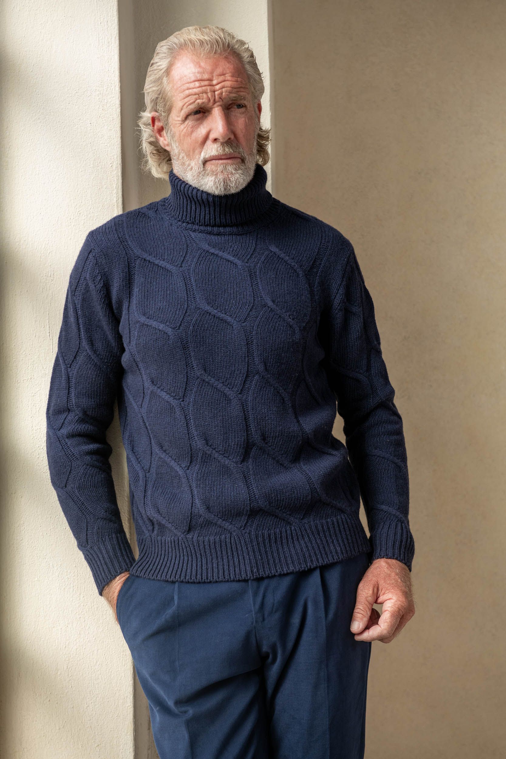 Blue jacquard pattern cashmere blend turtleneck – Made in Italy