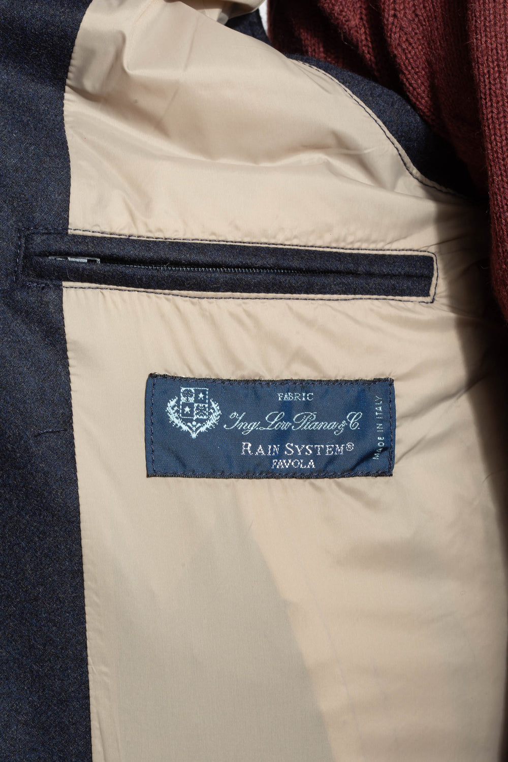 Blue down vest, Blue Down vest for men, doudoune sans manche, doudoune pour homme, gilet smanicato, smanicato, gilet per uomini, gilet bleu, doudoune bleue.