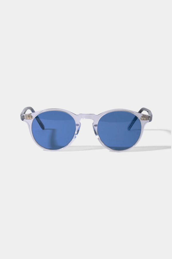 Clear Portofino Sunglasses, men's elegant transparent sunglasses, refined and timeless design, high-quality lenses, lightweight and comfortable, lunettes Portofino transparentes pour hommes, lunettes de soleil sophistiquées, protection UV et confort optimal, occhiali da sole Portofino trasparenti, design raffinato e senza tempo, lenti di alta qualità, accessorio di classe.