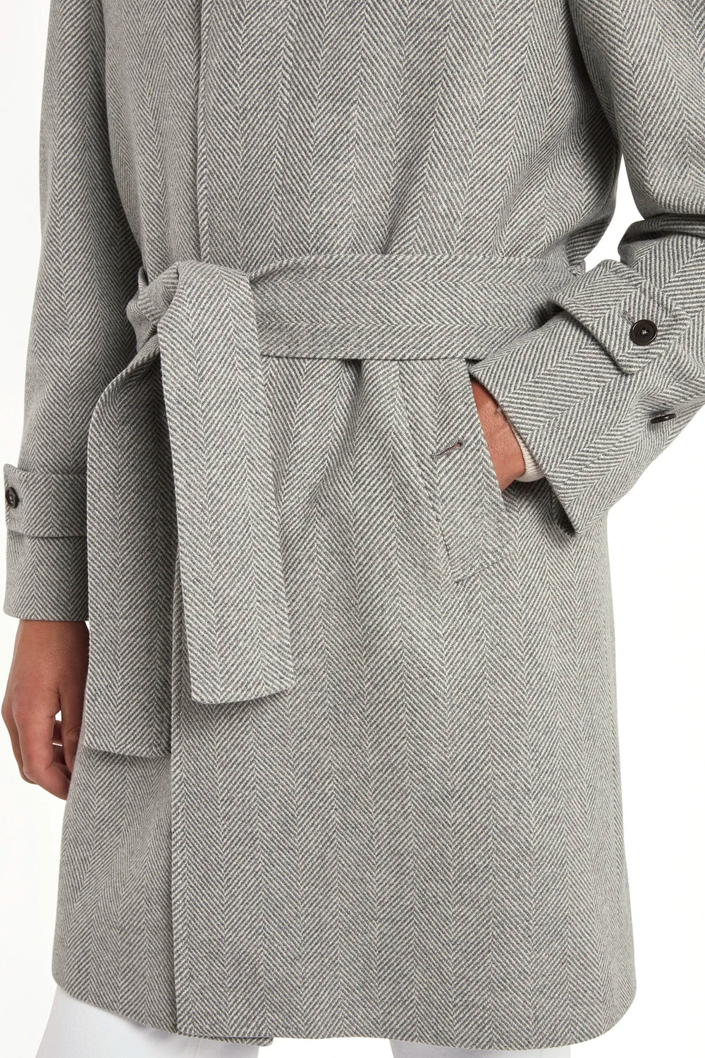 Grey Coat, Italian Wool Coat, Grey Raglan Coat, Italian Herringbone Coat, Wool and Cashmere Coat, Men wool grey coat, Manteau gris, Manteau italien en laine, Manteau gris raglan, Manteau italien à chevrons, Manteau en laine et cachemire, Manteau gris en laine pour homme, Cappotto grigio, cappotto di lana italiano, cappotto raglan grigio, cappotto italiano a spina di pesce, cappotto di lana e cashmere, cappotto di lana grigio da uomo
