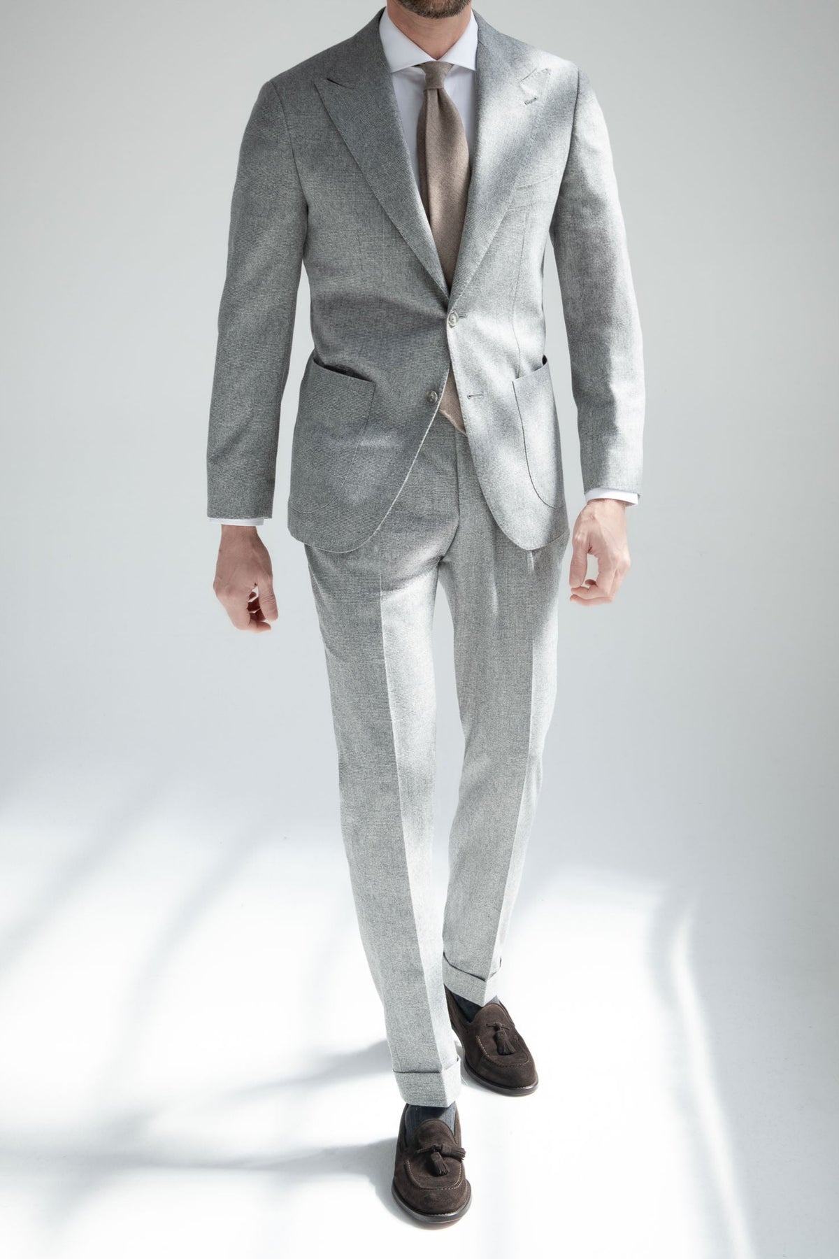 
Men Wool Suit, Half Canvas Flannel Suit, Prince of Wales Wool Suit, Grey Prince of Wales Suit, Italian wool suit, Costume de laine pour homme, costume de flanelle demi-entoilée, costume en laine Prince de Galles, costume gris Prince de Galles, costume en laine italien, Abito in lana da uomo, abito in flanella semi intelato, abito in lana Principe di Galles, abito in Principe di Galles grigio, abito in lana italiana, 
