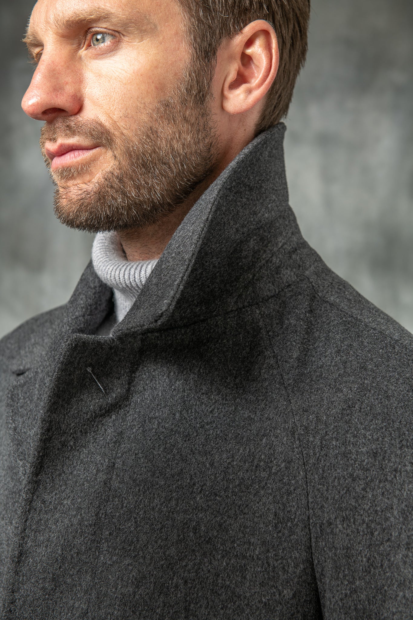 Manteau raglan gris en laine Loro Piana – Made in Italy