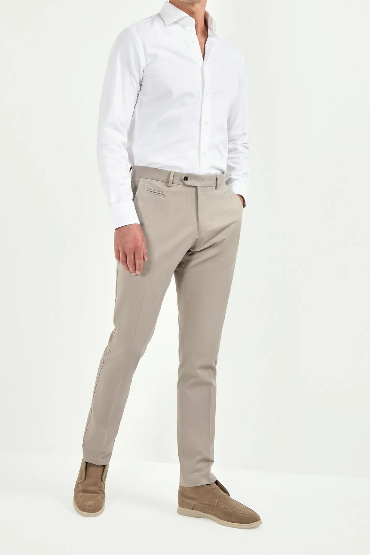 beige cotton and cashmere trousers, men’s tailored trousers, italian trousers made in italy, beige smart trousers, elegant men’s trousers, sartorial trousers, luxury beige trousers, slim fit trousers, flat front trousers, premium italian trousers, refined beige trousers, classic men’s trousers, upscale italian trousers, timeless tailored trousers, sophisticated men’s trousers, modern italian trousers, stylish beige trousers, formal beige trousers, italian craftsmanship trousers, cashmere blend trousers
