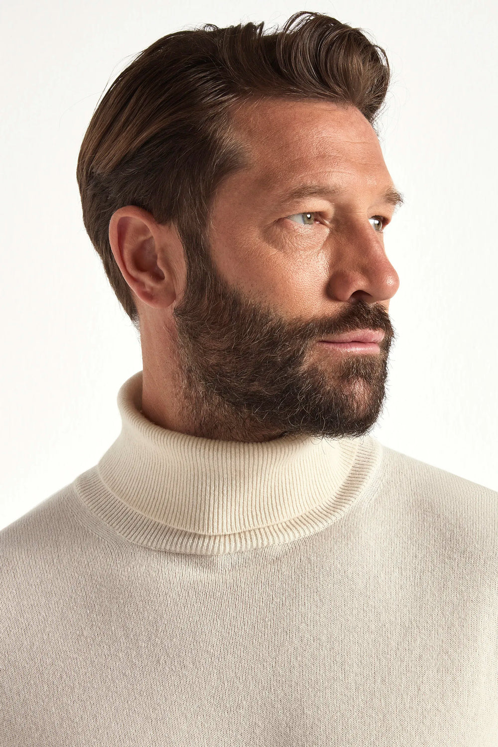 off-white cashmere turtleneck, italian style, made in italy, 100% cashmere turtleneck, luxury cashmere sweater, elegant winter knitwear, refined menswear turtleneck, premium italian sweater, versatile layering turtleneck, fine cashmere knit, tailored cashmere turtleneck, breathable winter sweater, soft cashmere knitwear, upscale cashmere sweater, italian craftsmanship turtleneck, polished winter knit, classic off-white turtleneck, timeless italian sweater, sophisticated cashmere knit, cozy winter cashmere s