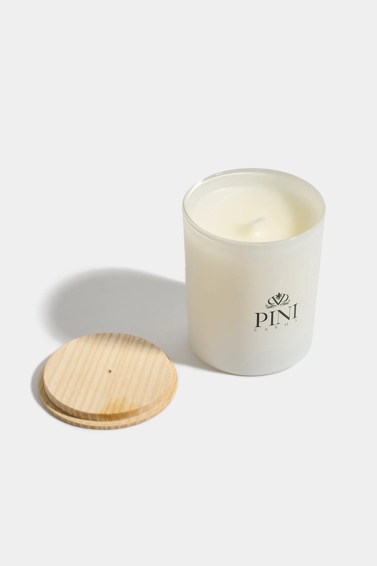 pini parma candle, italian luxury candle, men's home candle, elegant scented candle, refined italian candle, premium home fragrance, sophisticated men's candle, timeless italian candle, upscale scented candle, classic home fragrance, italian craftsmanship candle, premium men's home decor, elegant italian candle, luxury home candle, refined pini parma scent, premium italian fragrance