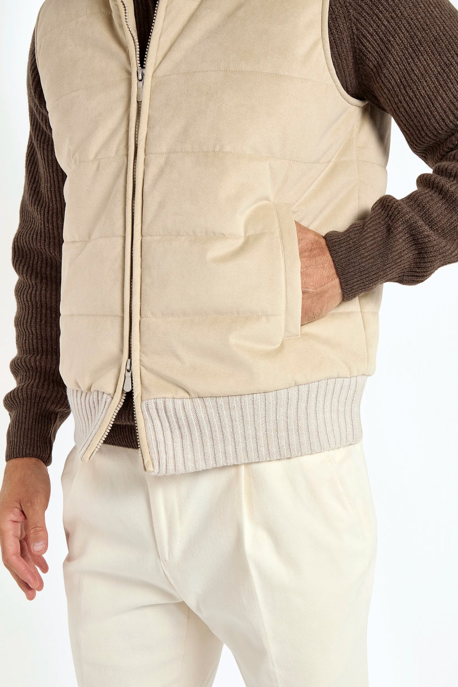 Gilet en alcantara sable - Made in Italy