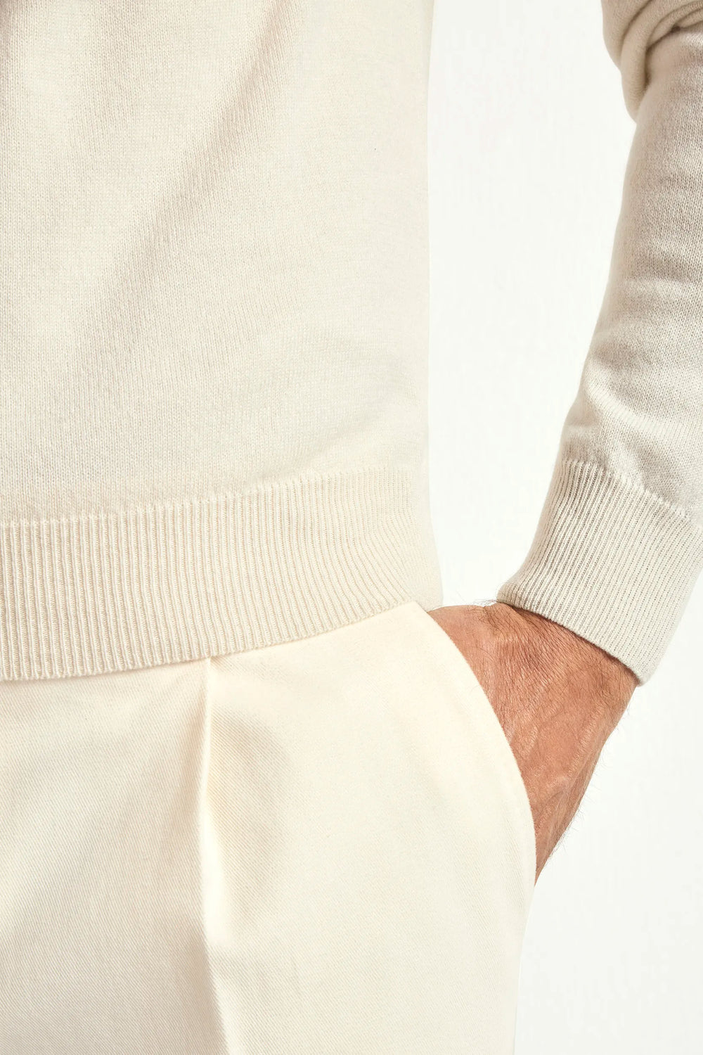cashmere crewneck, sand cashmere sweater, italian style, made in italy, 100% cashmere sweater, lightweight cashmere knit, luxury knitwear, slim fit cashmere top, ribbed cashmere sweater, elegant menswear knit, premium italian sweater, versatile layering piece, fine cashmere knit, classic crewneck sweater, breathable cashmere top, minimalist cashmere sweater, soft cashmere knitwear, timeless italian knit, sophisticated menswear sweater, everyday luxury knit
