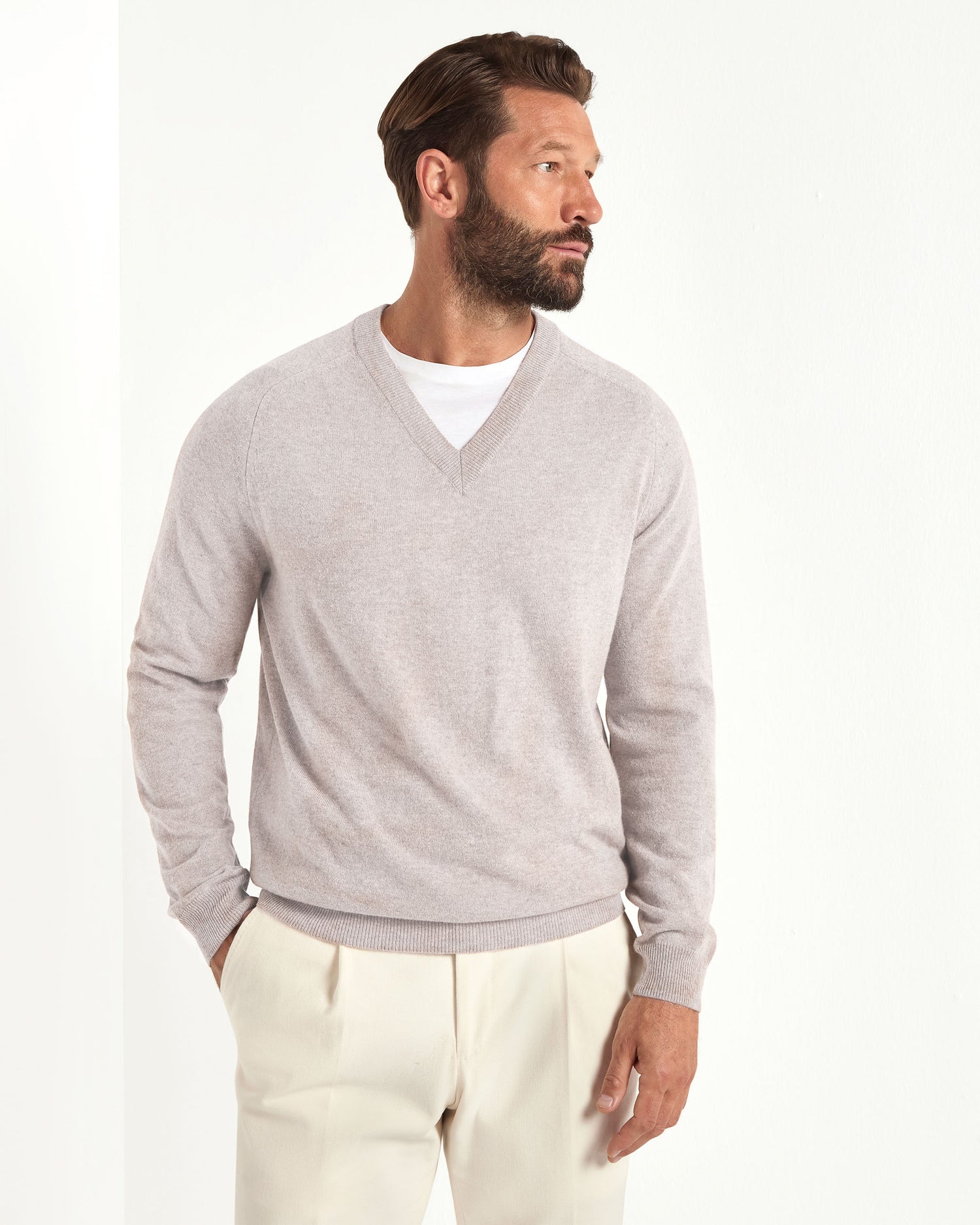 Maglia color sabbia con scollo a V - Made in Italy