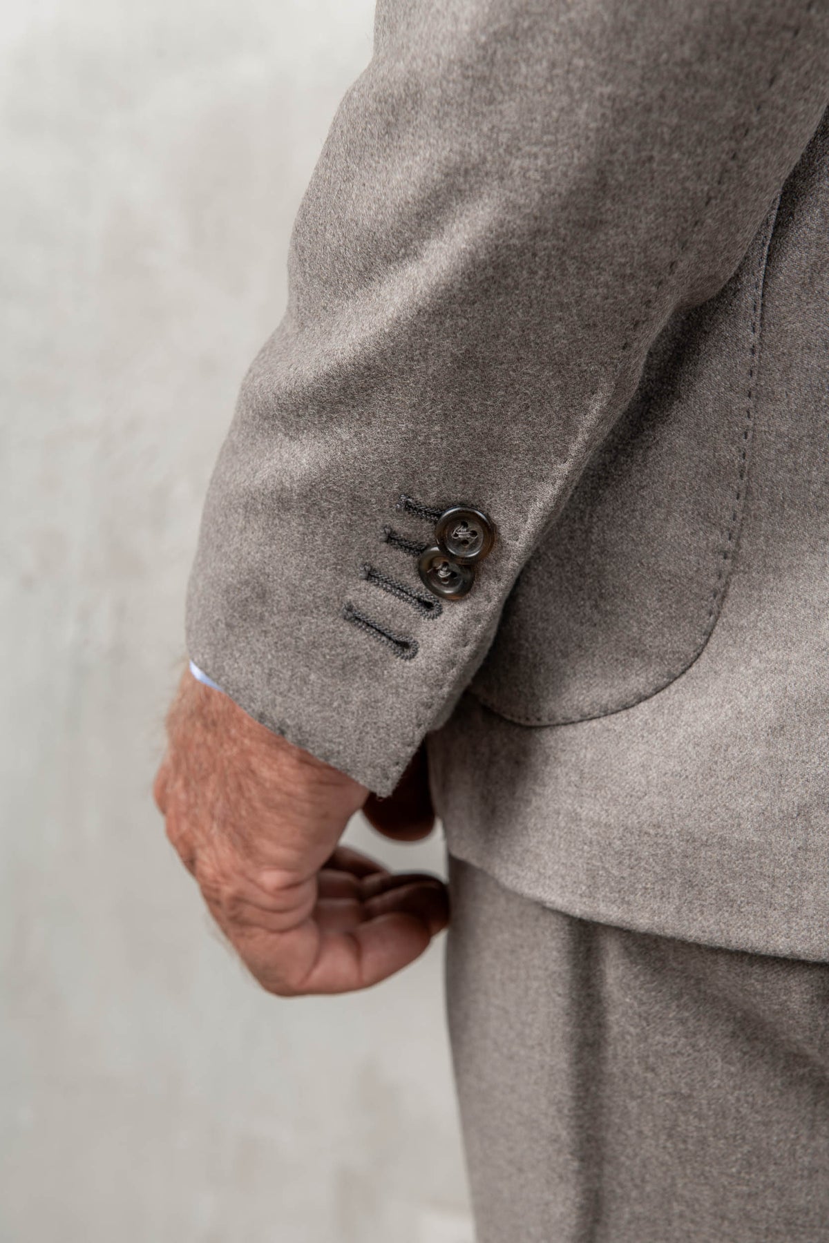 Costume taupe en laine et cachemire - Made in Italy