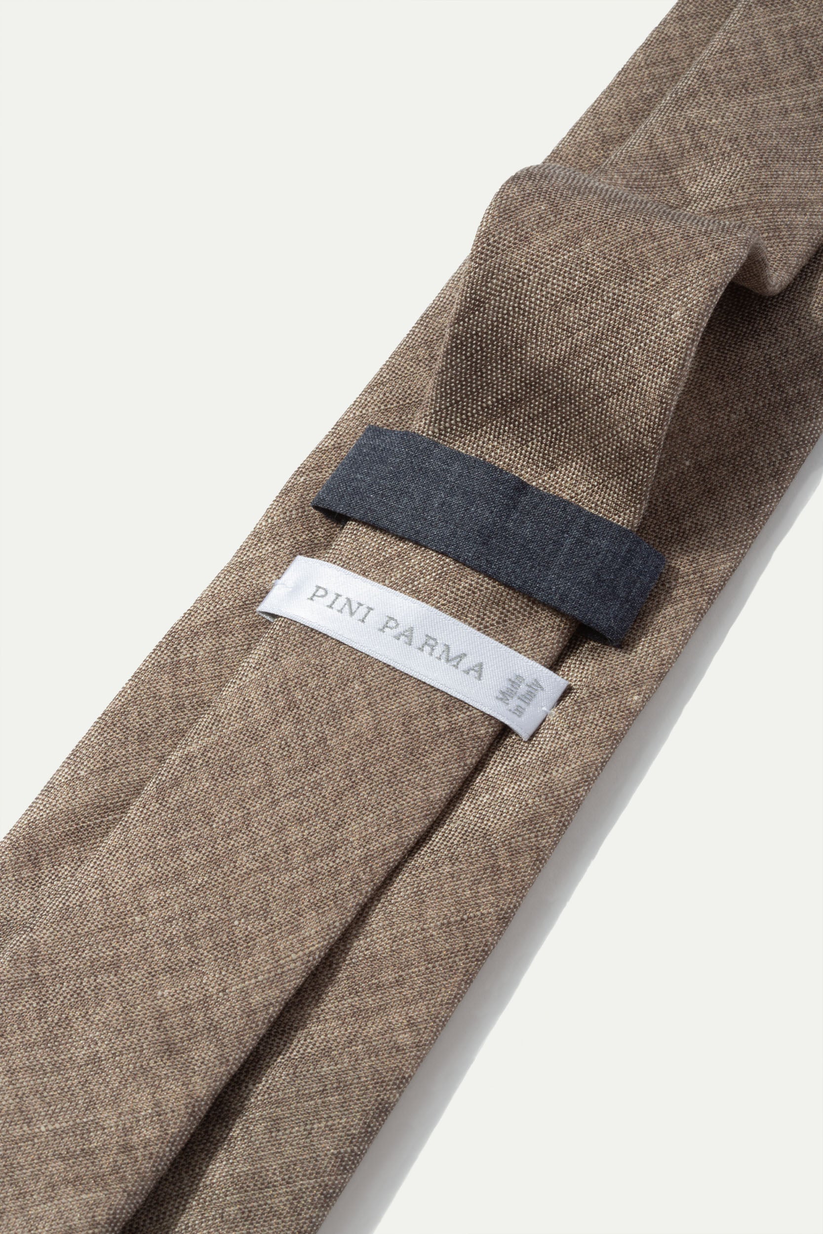 Cravate en soie imprimée taupe - Made In Italy
