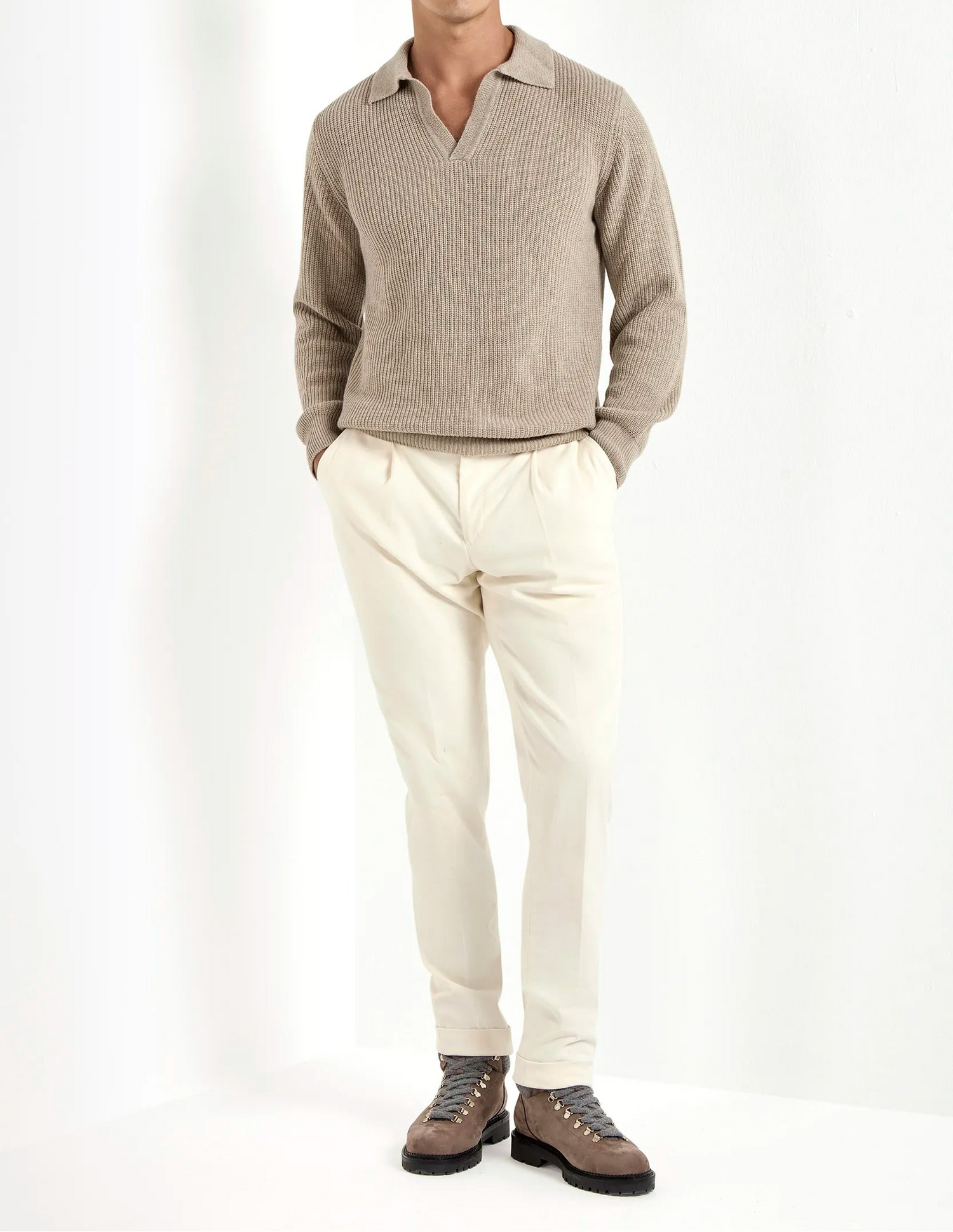 ribbed long sleeve polo, taupe long sleeve polo, taupe long sleeve ribbed polo, polo manches longues taupe, polo manches longues