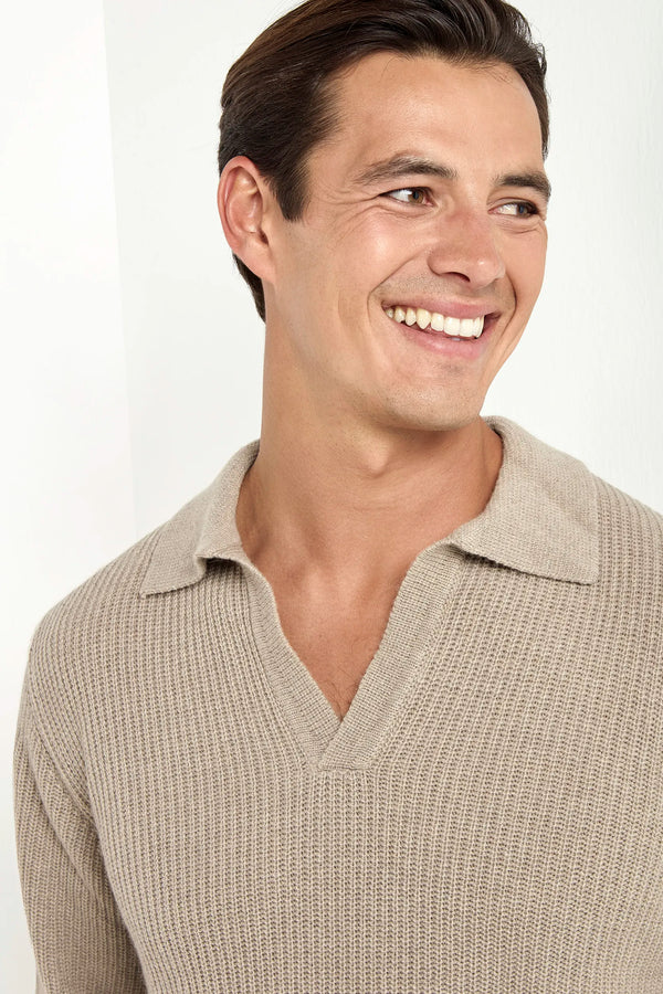 ribbed long sleeve polo, taupe long sleeve polo, taupe long sleeve ribbed polo, polo manches longues taupe, polo manches longues