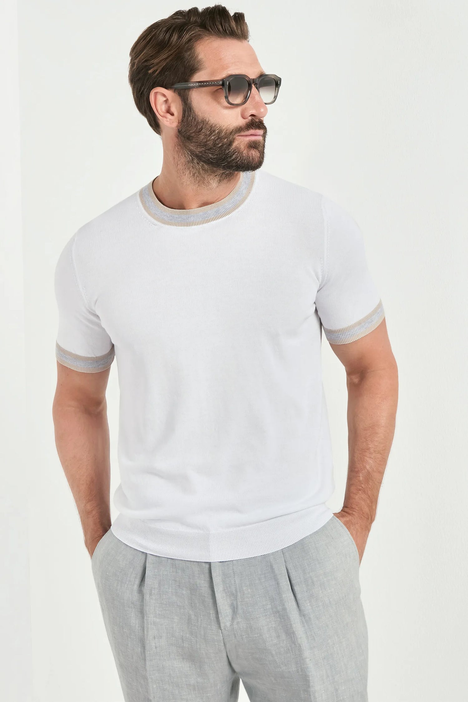 T-shirt blanc en maille à détail rayé - Made in Italy