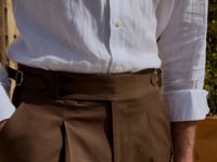 brown gurkha cotton trousers, pantalon gurkha marron, pantalon Gurkha marron en coton, cotton gurkha trousers , pantaloni marroni in cotone gurkha, pantaloni marroni gurkha, pantaloni gurkha in cotone