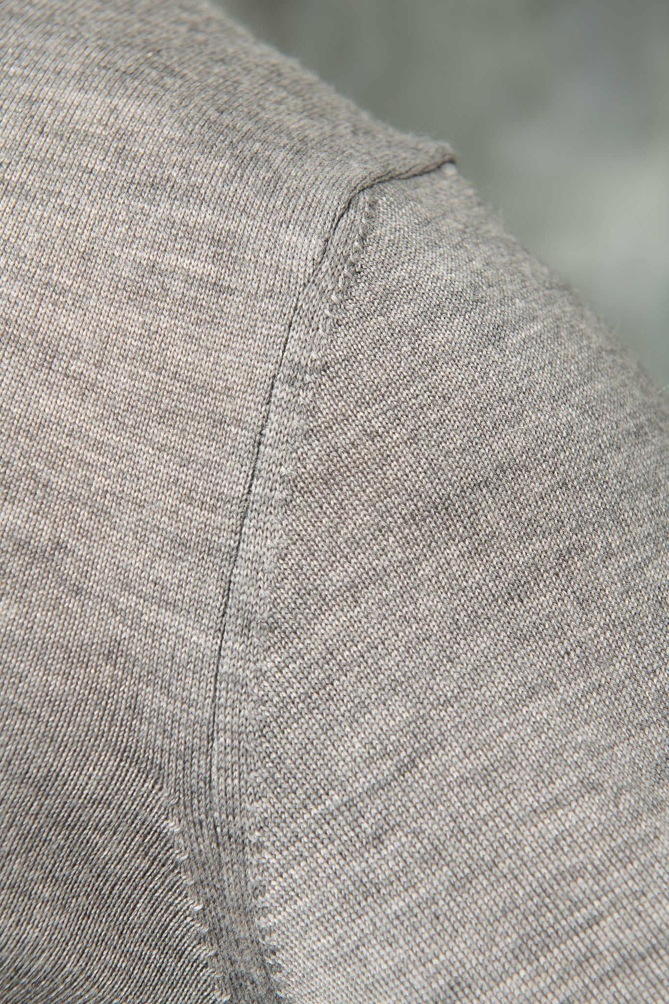 Col roulé gris en mérinos – Made in Italy