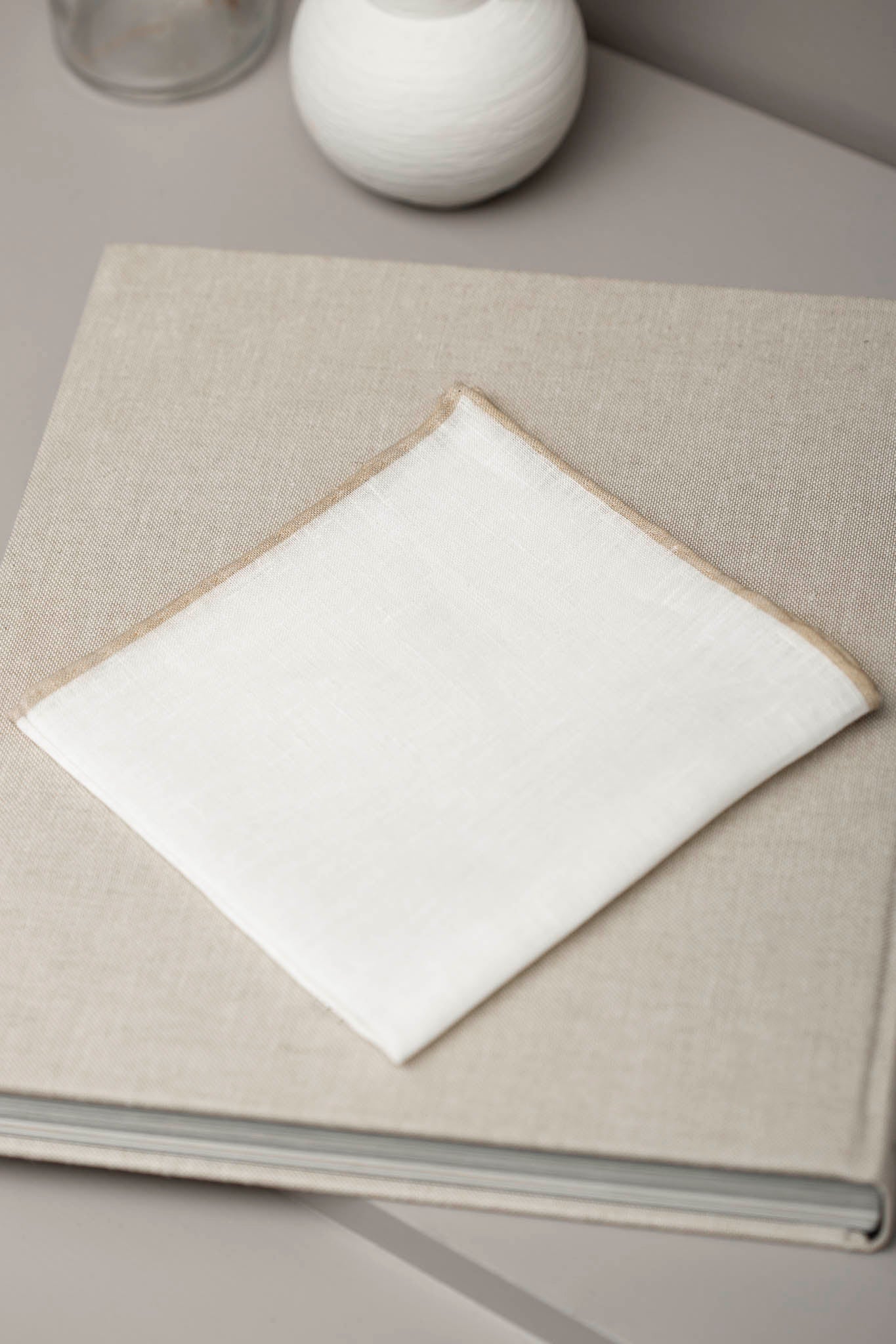 WHITE/BEIGE LINEN POCKET SQUARE - Made in Italy