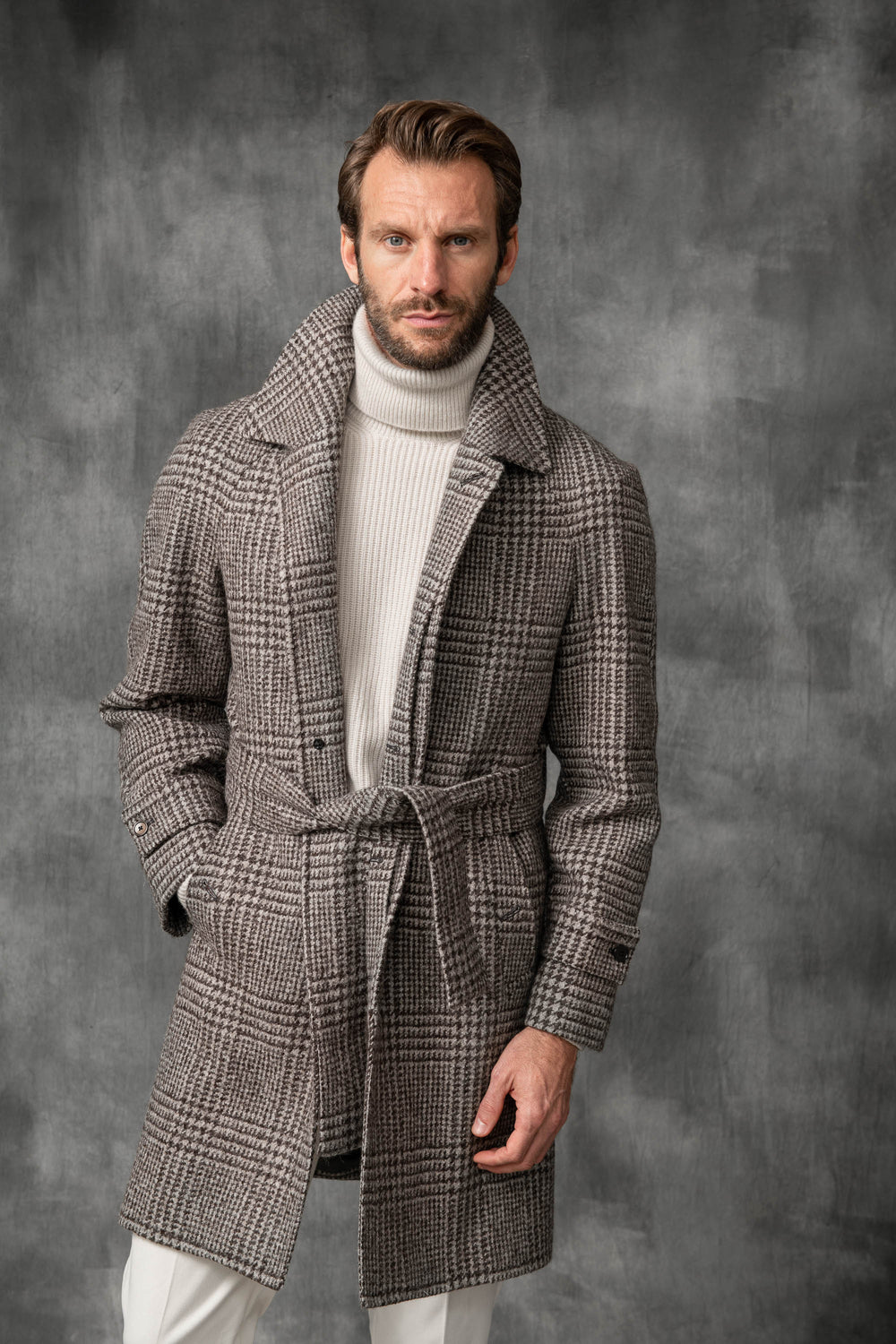 https://www.piniparma.com/cdn/shop/products/alpagaraglancoat_6.jpg?v=1629630102&width=1000