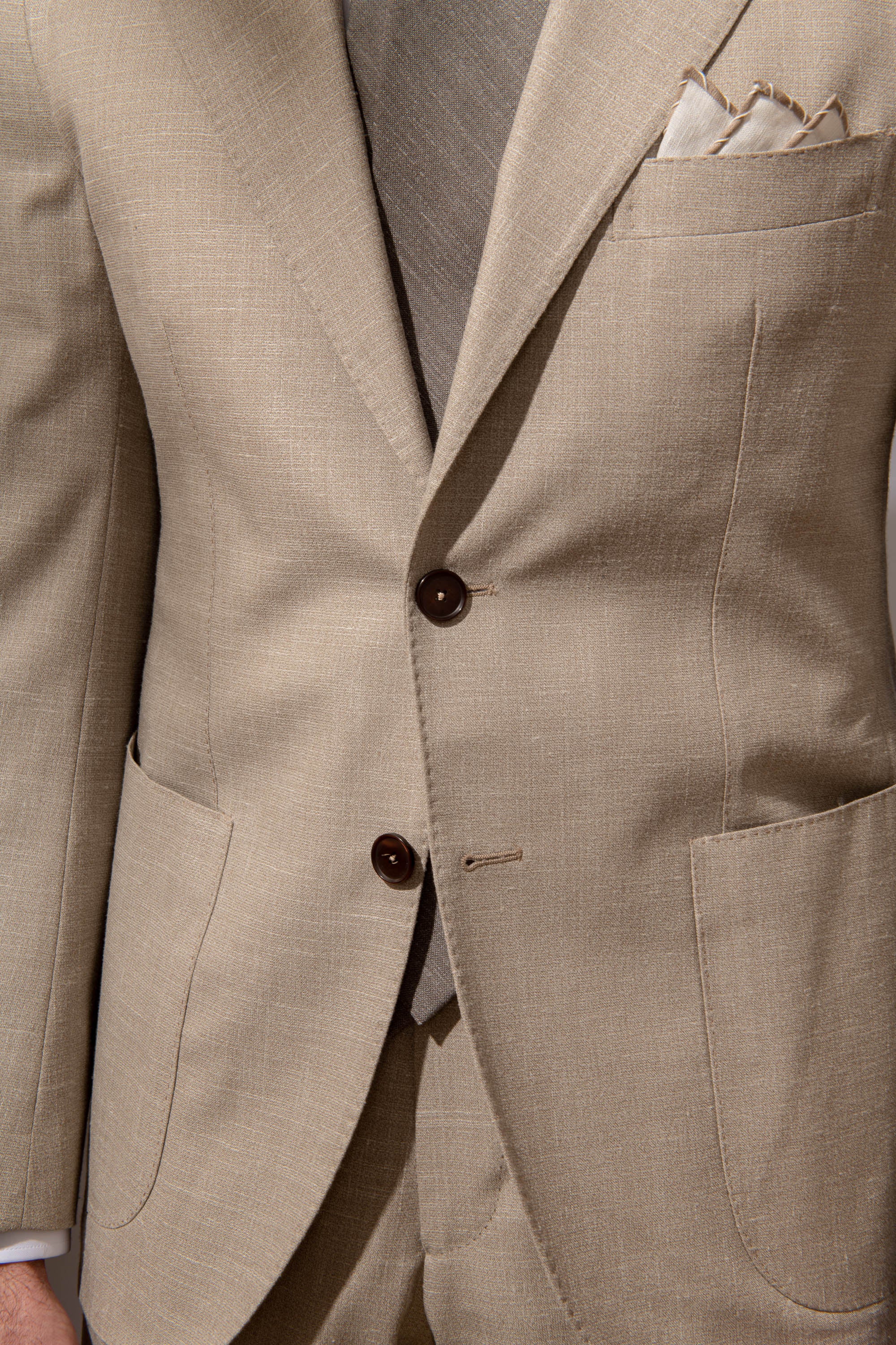 beige suit, costume beige, abito beige, men summer suit, costume homme d'été, abito uomo estate, wool silk linen suit, costume laine soie lin, costume de mariage, wedding suit, beige wedding suit, costume de mariage beige, abito matrimonio uomo  Edit alt text