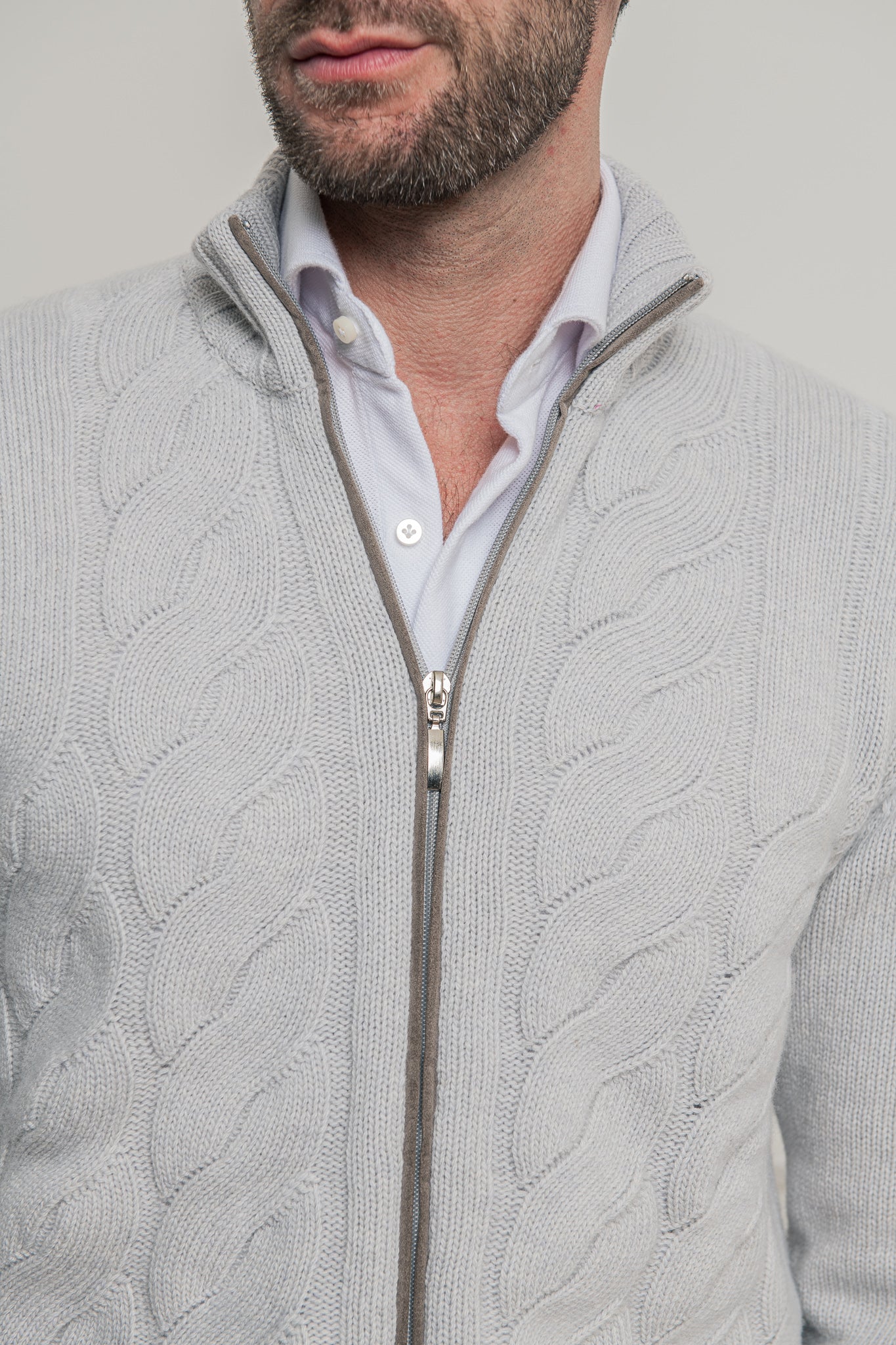 Cardigan zippé torsadé blanc cassé – Made in Italy