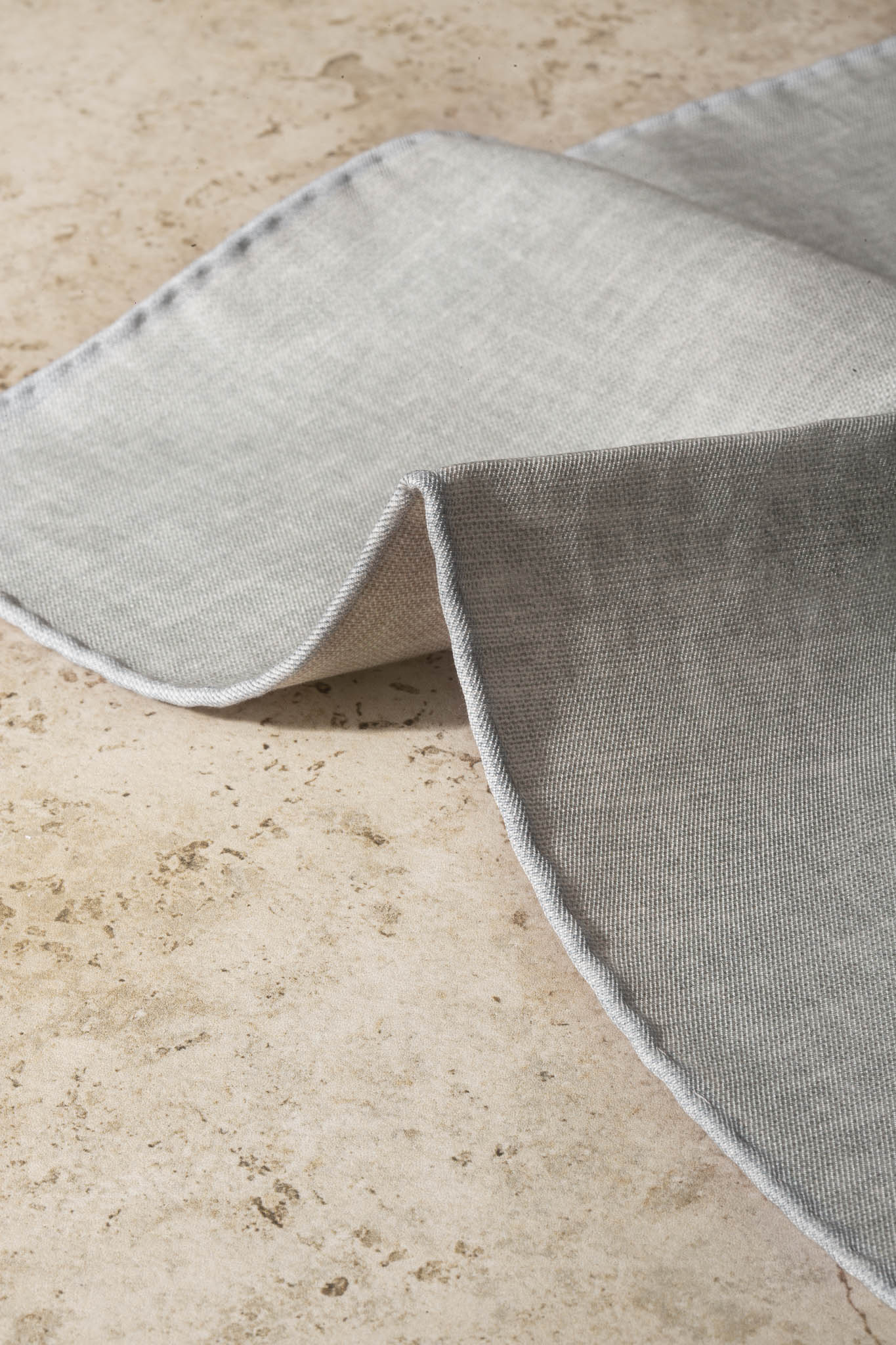 Sage reversible pocket square - Made in Italy