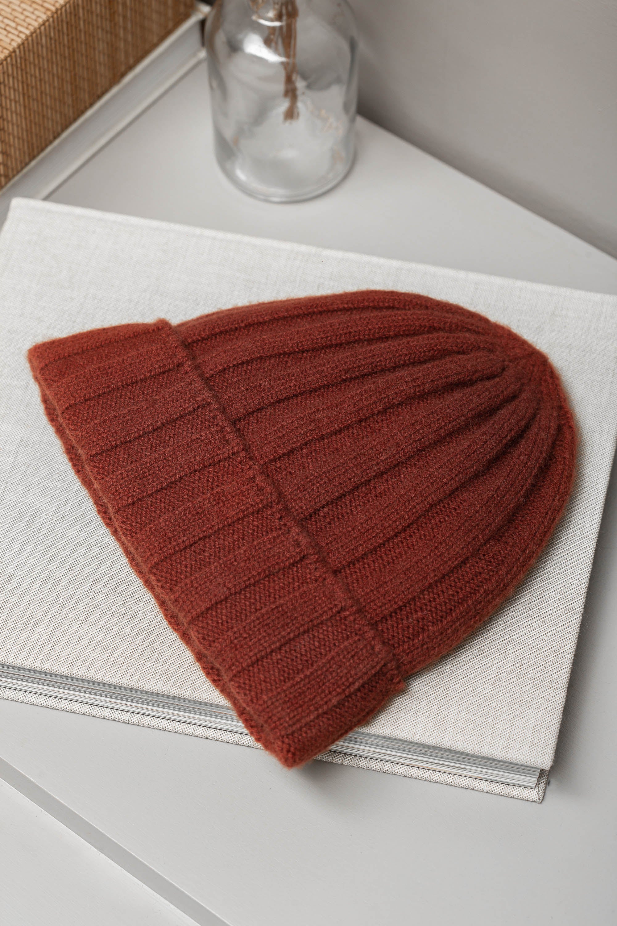 Terracotta Cashmere rib knit beanie - Made in Italy